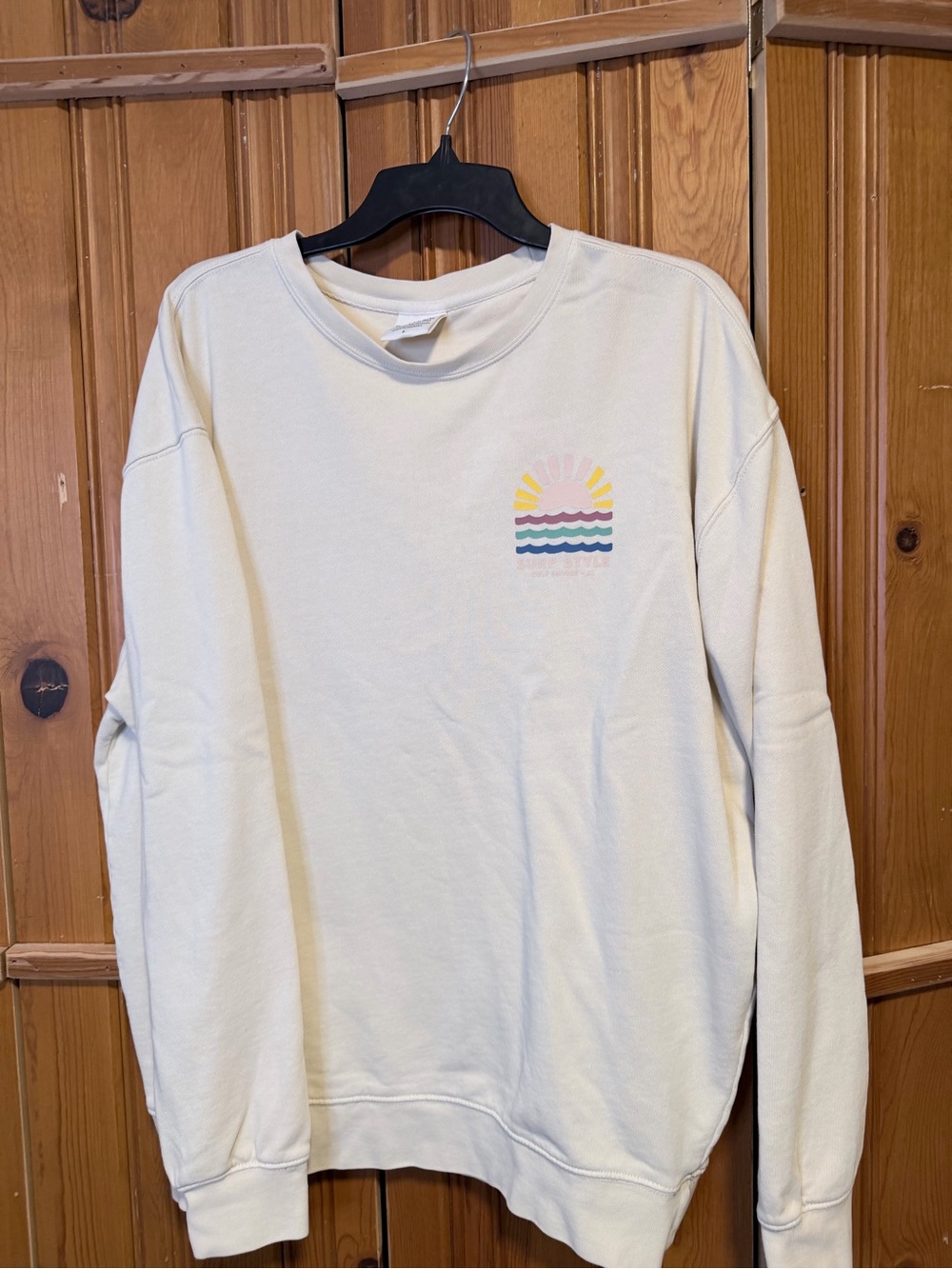 Cream Graphic Crewneck Sweatshirt - Women's Casual Pullover B7